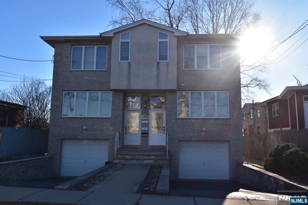 2482 5th Street,Fort Lee, NJ 07024