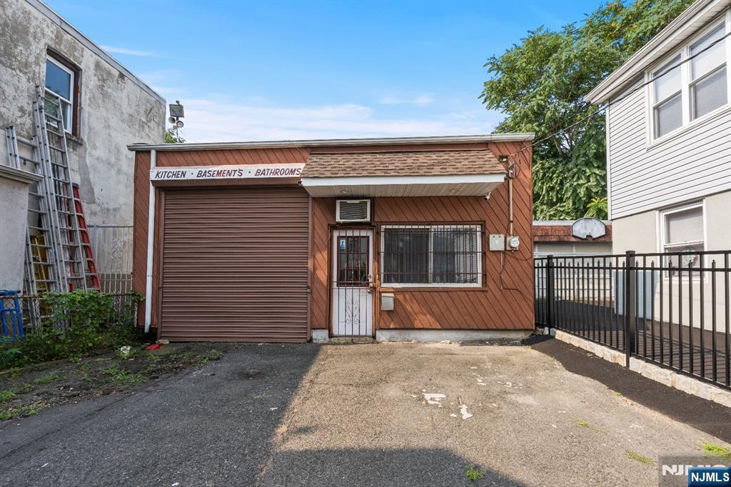 311 42nd Street,Union City, NJ 07087