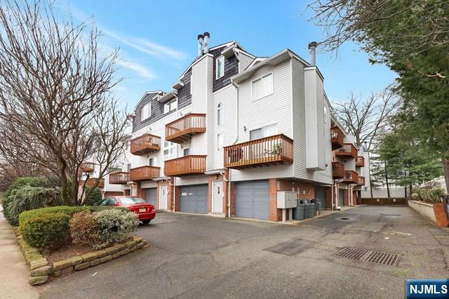 41 Fairmount Avenue,Hackensack, NJ 07601