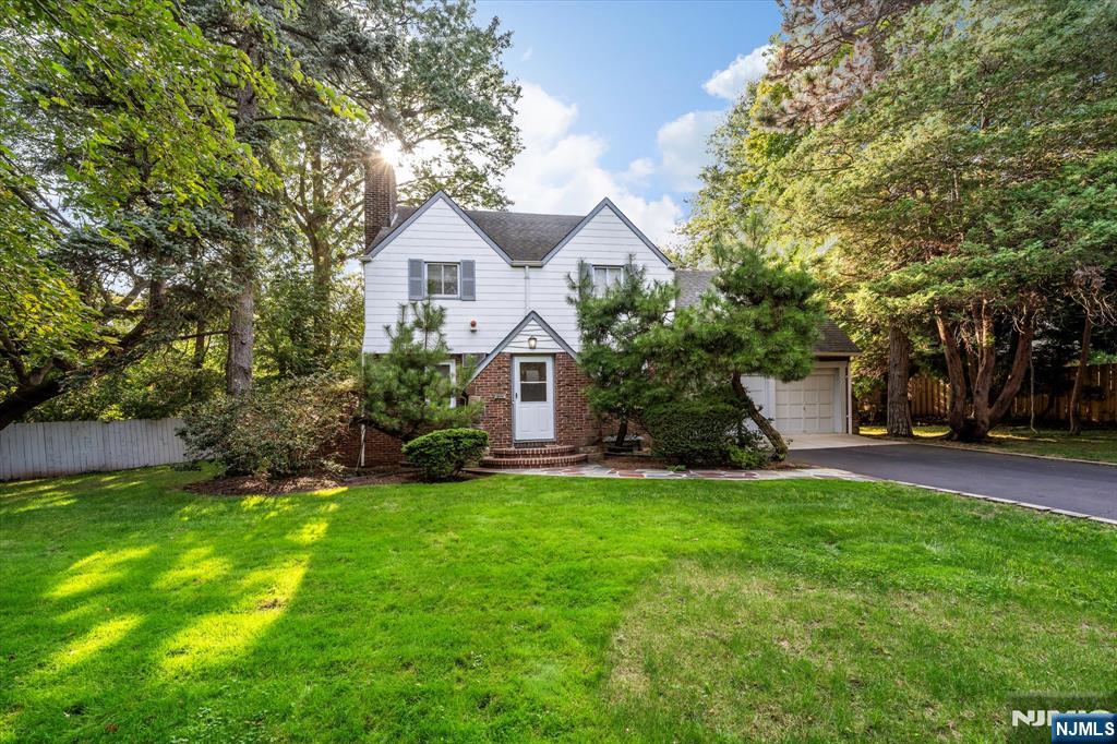 1 Grange Court,Teaneck, NJ 07666
