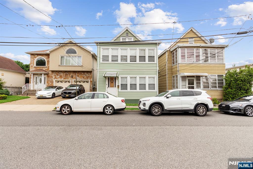 34 Park Row,Wallington, NJ 07057