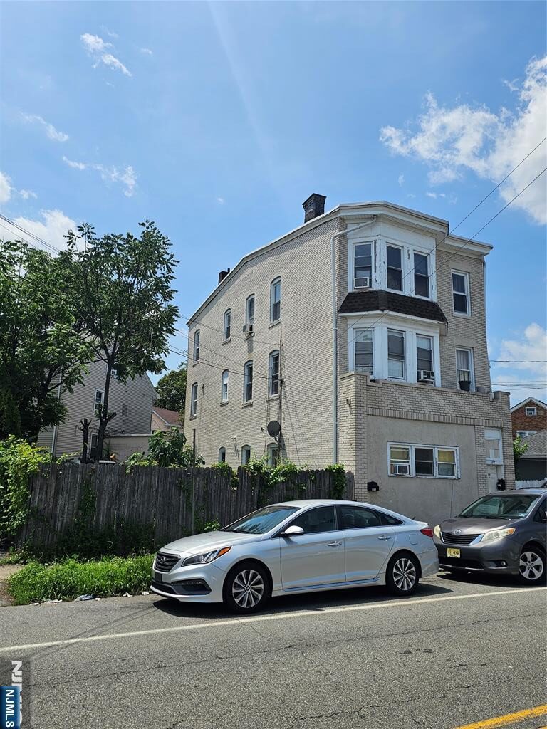 310-312 Vreeland Avenue,Paterson, NJ 07513