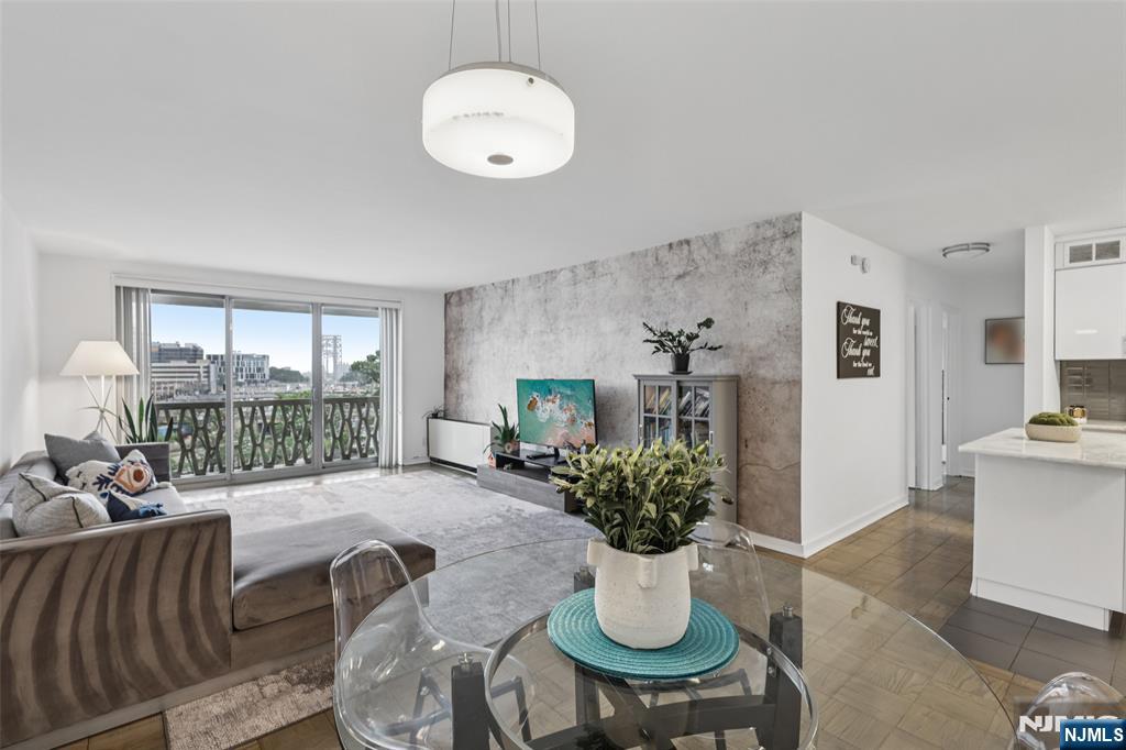 2100 Linwood Avenue,Fort Lee, NJ 07024
