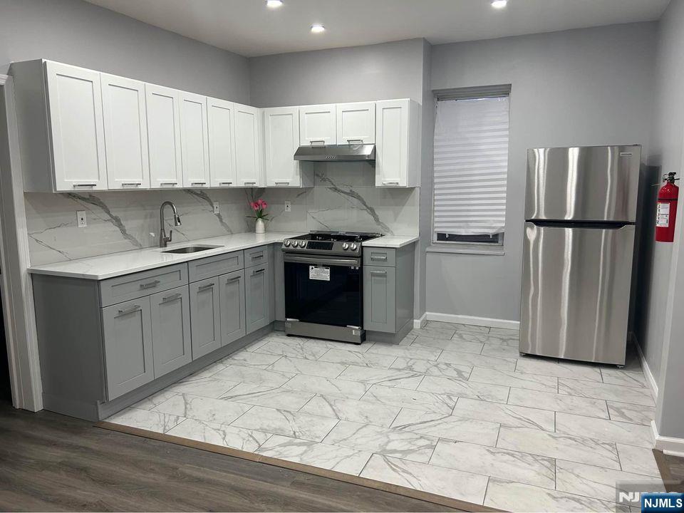 46 Hunter Street,Lodi, NJ 07644