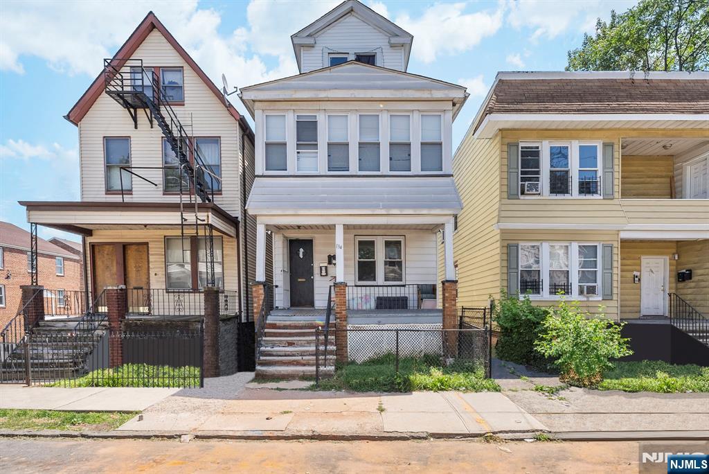 134 Dewey Street,Newark, NJ 07112