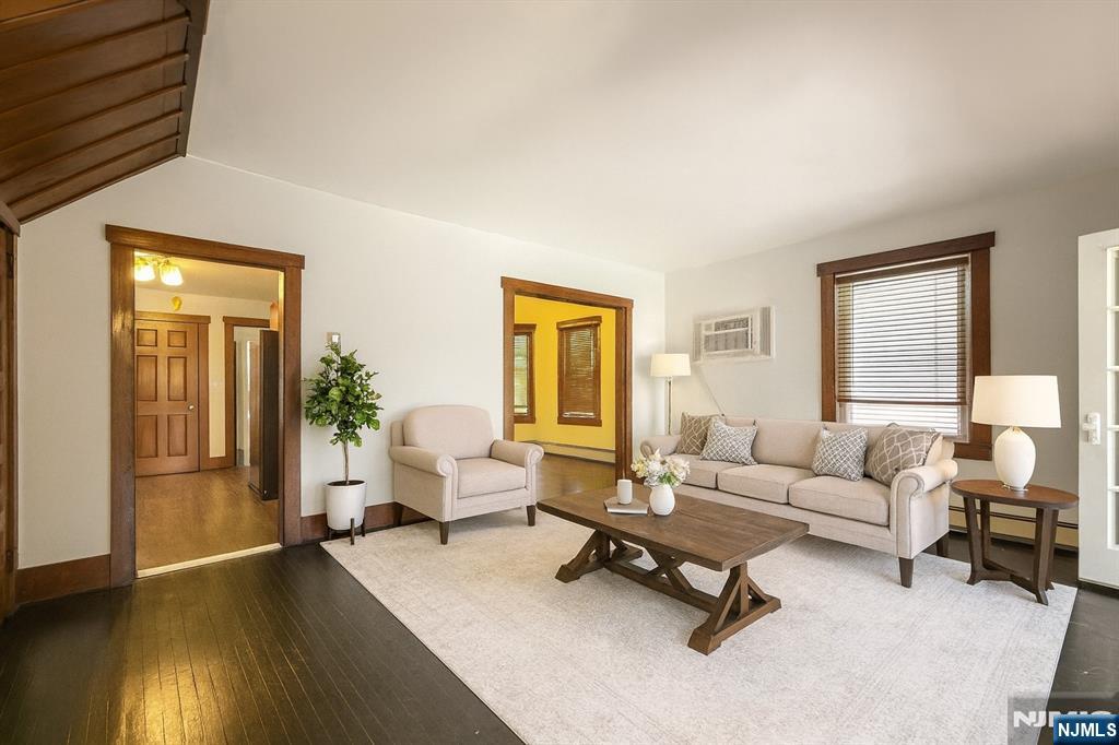 94 Hadley Avenue,Clifton, NJ 07011