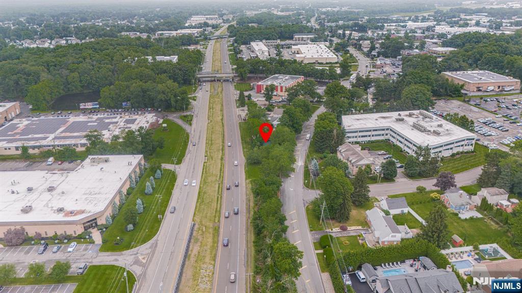 53 Fairfield Road,Fairfield, NJ 07004