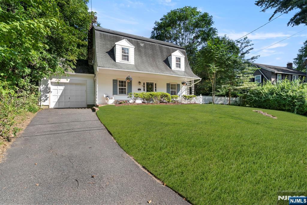 66 Gould Place,Caldwell, NJ 07006
