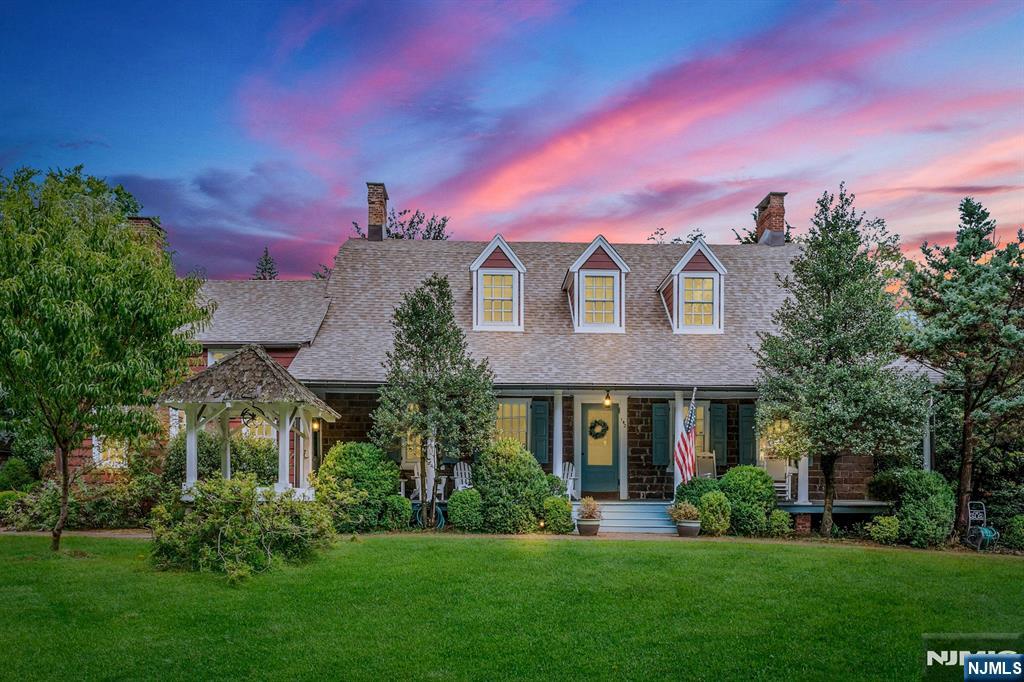 142 Pascack Road,Park Ridge, NJ 07656