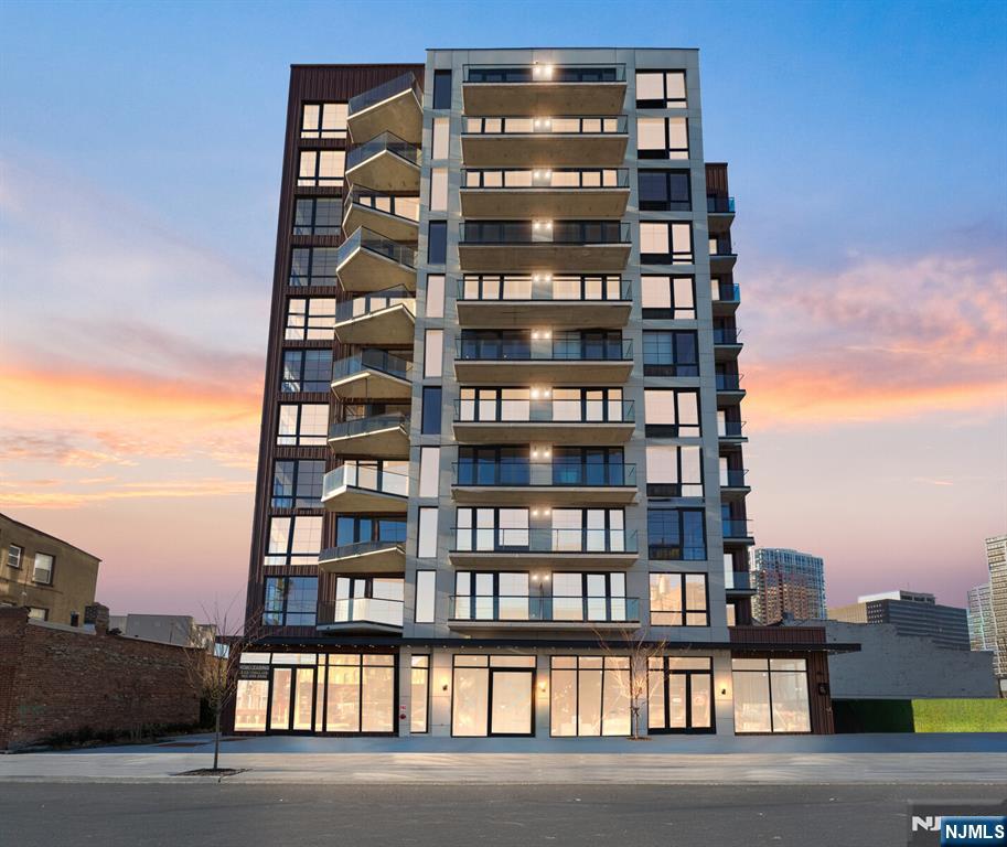 65 McWhorter Street,Newark, NJ 07105