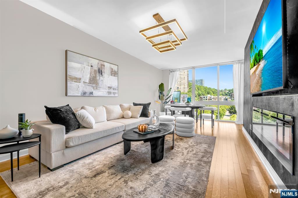 612 Hudson Park,Edgewater, NJ 07020