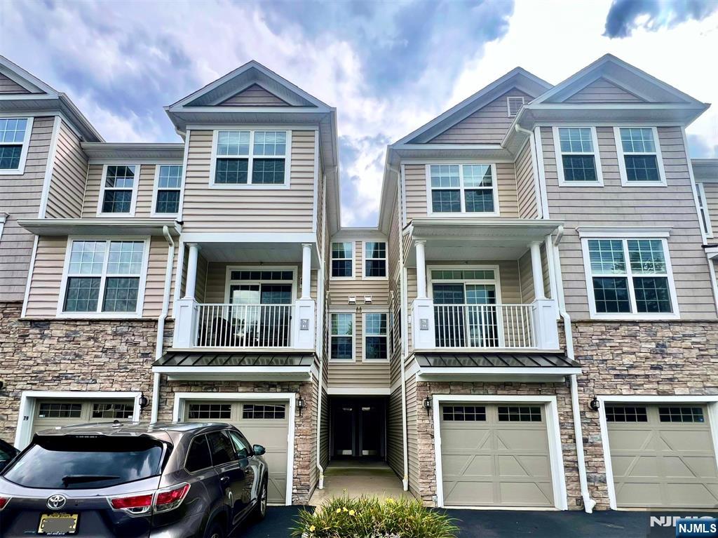 81 Autumn Way,Montvale, NJ 07645