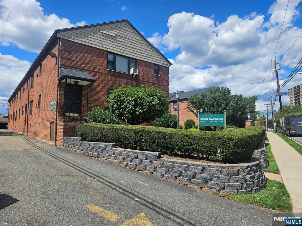 2161 Central Road,Fort Lee, NJ 07024
