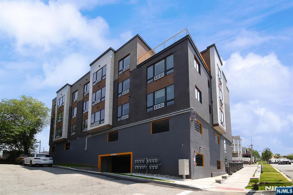 401 Central Boulevard,Palisades Park, NJ 07650