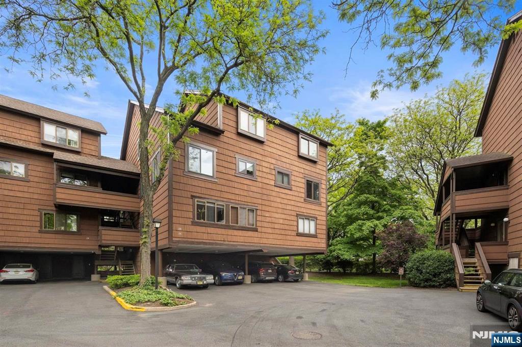 29 Marina Key,Secaucus, NJ 07094