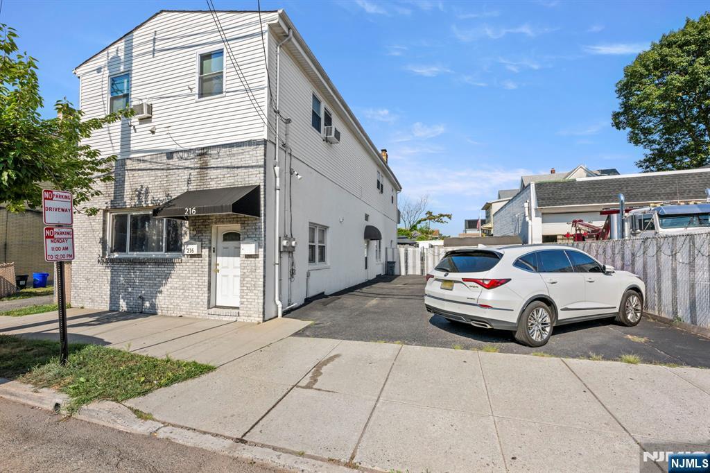 214 Palisade Avenue,Garfield, NJ 07026