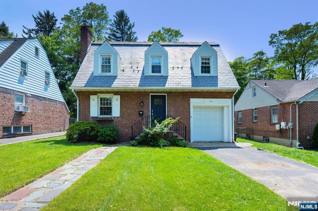 710 Ramapo Road,Teaneck, NJ 07666