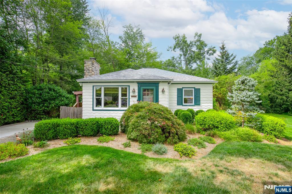 112 Lakeview Terrace,Oakland, NJ 07436