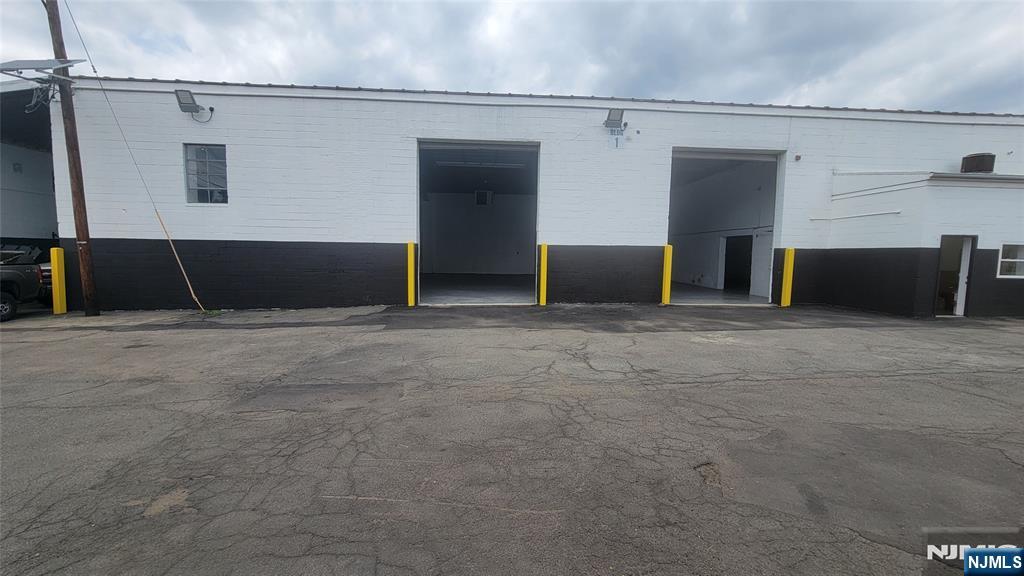 395 President Street,Saddle Brook, NJ 07663