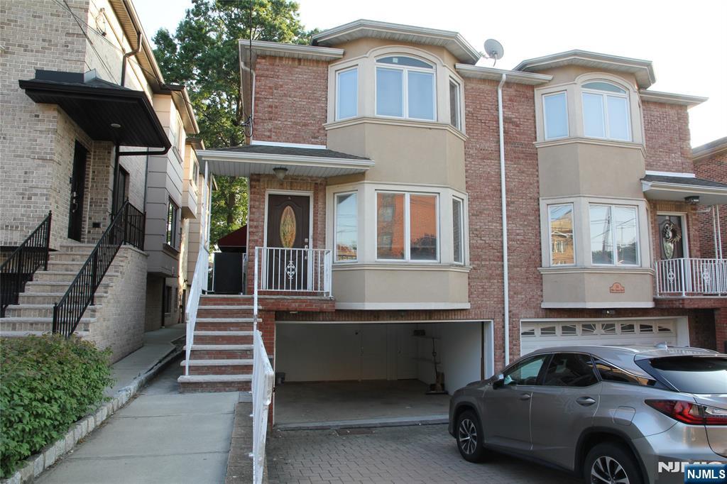 36 Central Boulevard,Palisades Park, NJ 07650