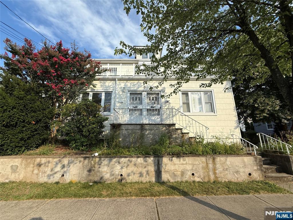 84 9th Street,Wood Ridge, NJ 07075