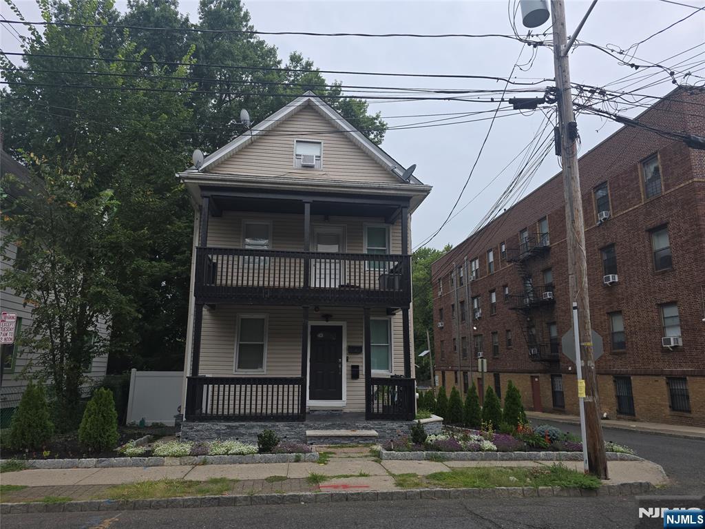 262 Pindle Avenue,Englewood, NJ 07631