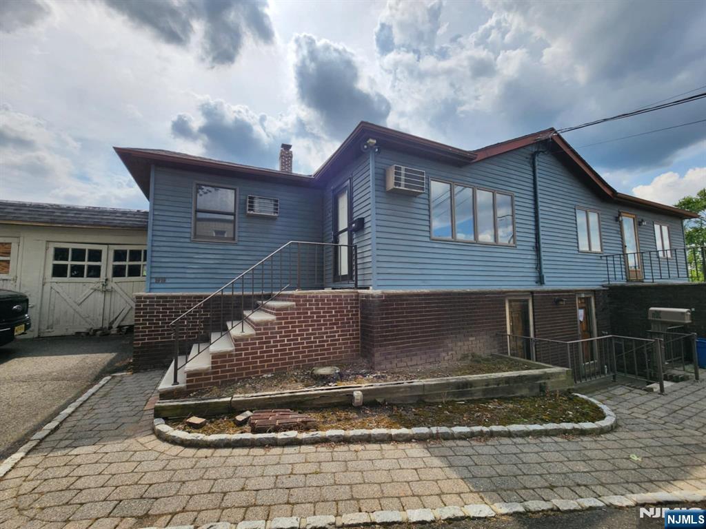 99 Belmount Avenue,North Arlington, NJ 07031