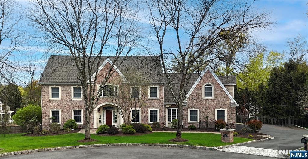 8 Matthew Place,Mahwah, NJ 07430