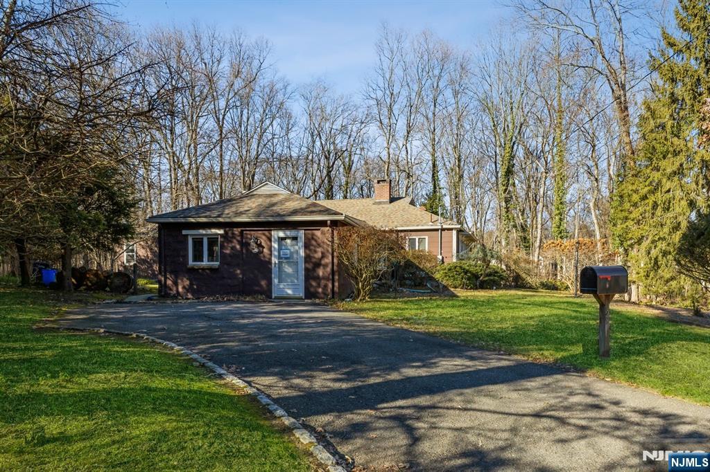 58 Taillon Terrace,Closter, NJ 07624