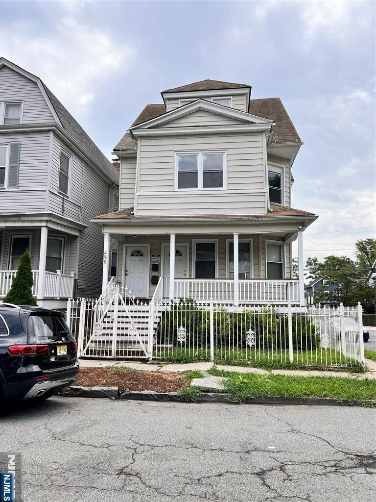 498 Norwood Street,East Orange, NJ 07018