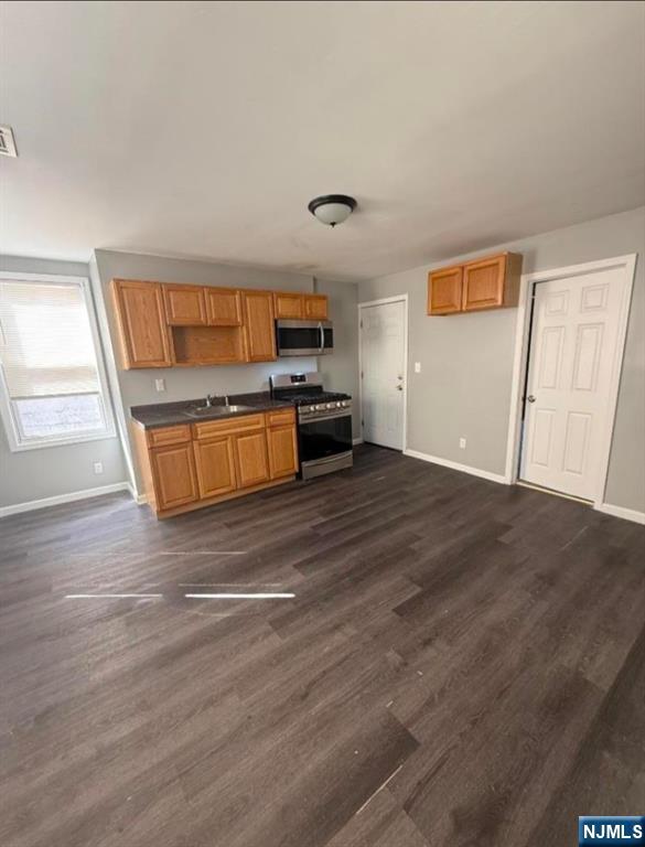 11 Bridge ,Paterson, NJ 07522