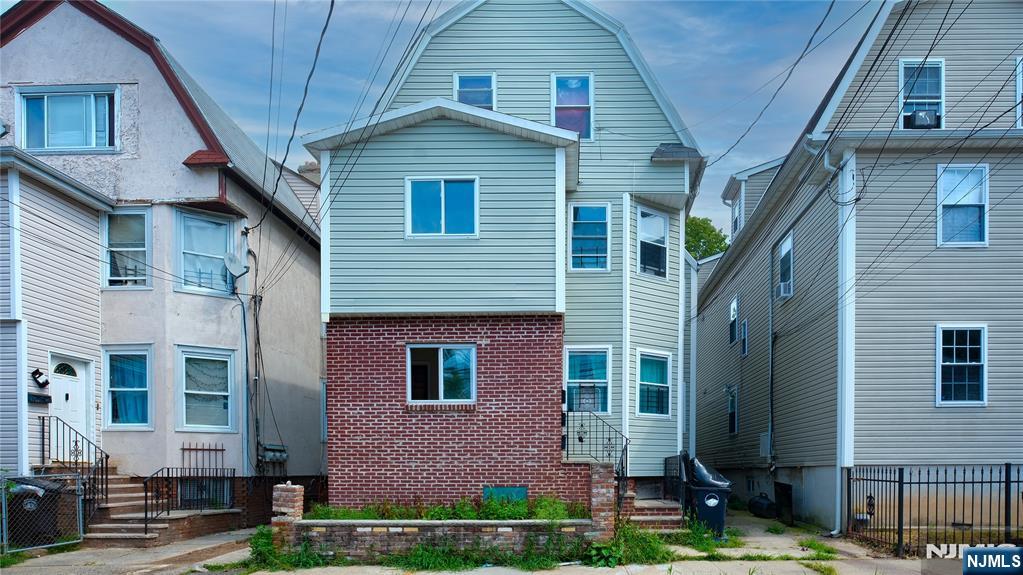 50 Halstead Street,Newark, NJ 07106