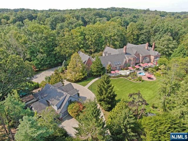 1055 High Mountain Road,Franklin Lakes, NJ 07417