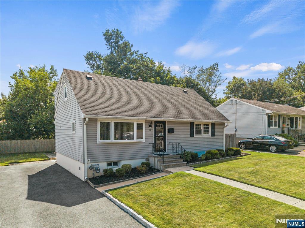 15 Lawrence Court,Clifton, NJ 07013