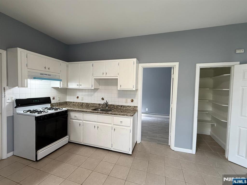 385 Highland Avenue,Passaic, NJ 07055