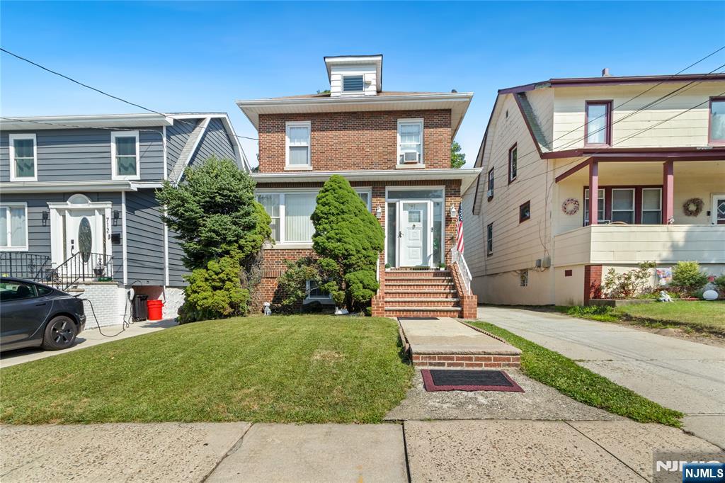 710 Hillside Avenue,Cliffside Park, NJ 07010