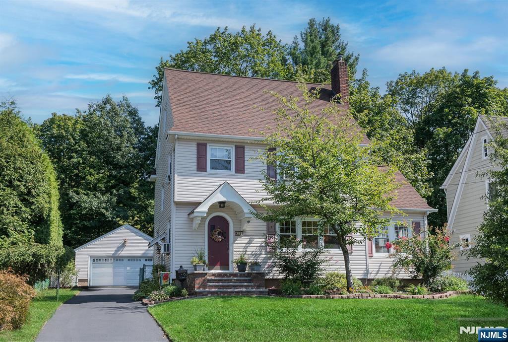 211 Doremus Avenue,Ridgewood, NJ 07450