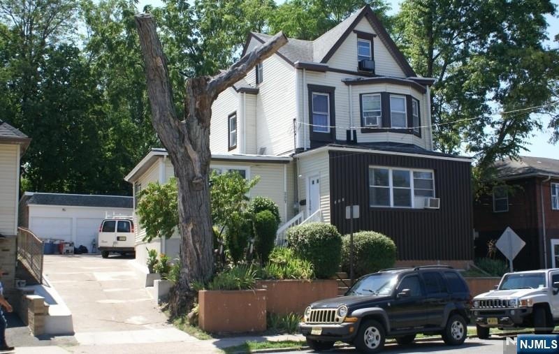 325-327 Broadway ,Paterson, NJ 07522