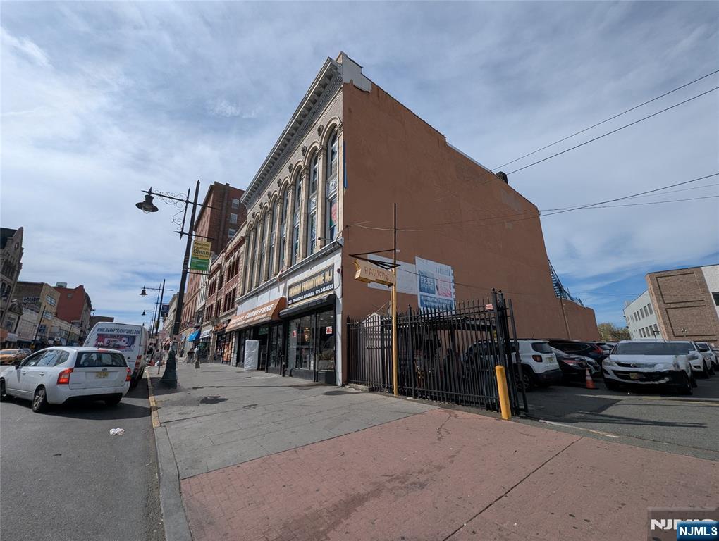 203-207 Market Street,Paterson, NJ 07505