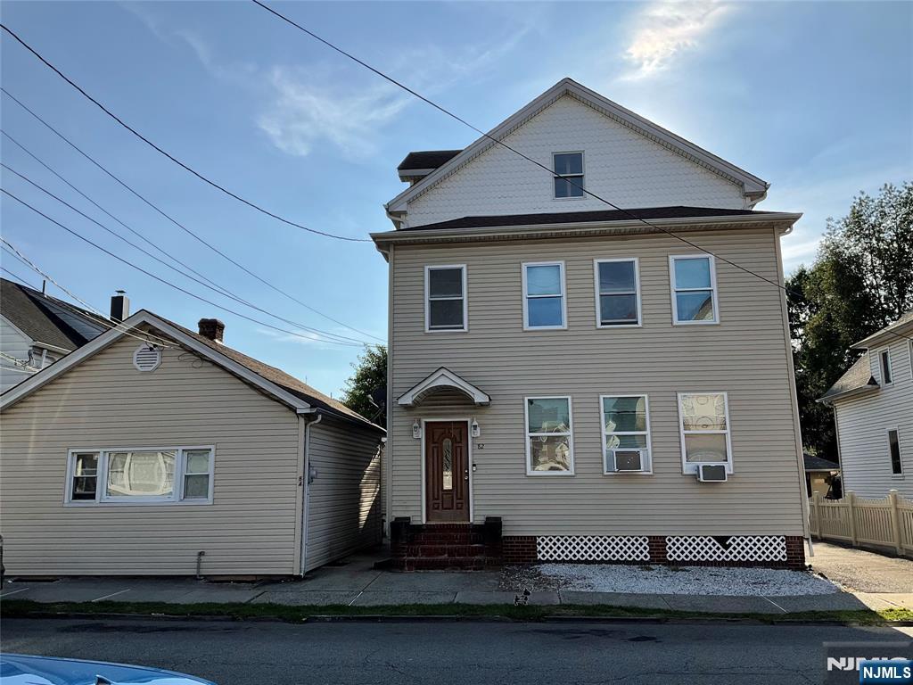 82-84 Maple Avenue,Wallington, NJ 07057