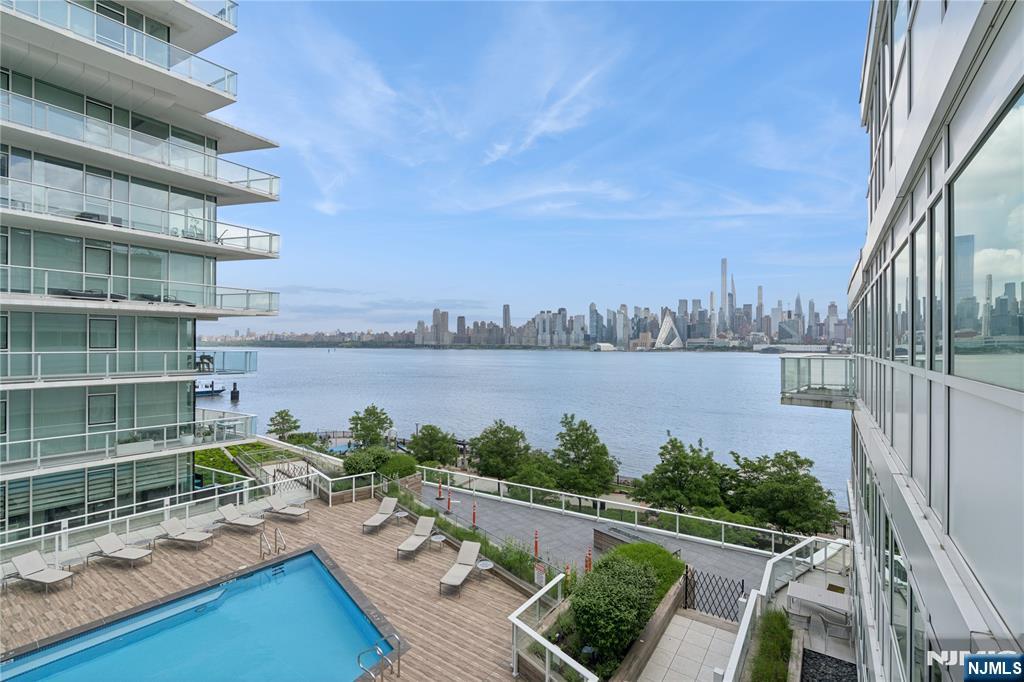 800 Ave At Port Imperial Boulevard,Weehawken, NJ 07086