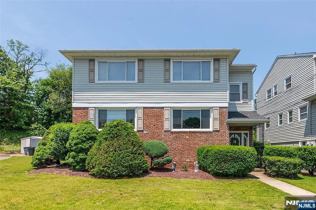 7 Craig Court,Elmwood Park, NJ 07407