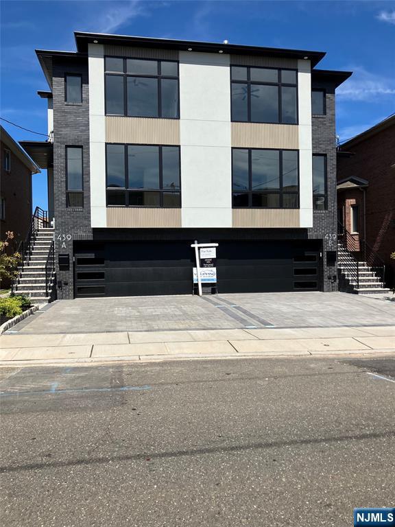 439 B 1st Street,Palisades Park, NJ 07650