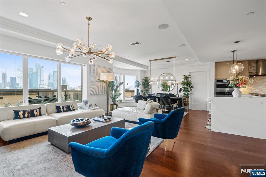 100 Eton Row,Weehawken, NJ 07086