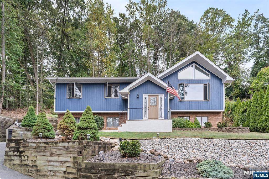 800 Van Emburgh Avenue,Twp of Washington, NJ 07676