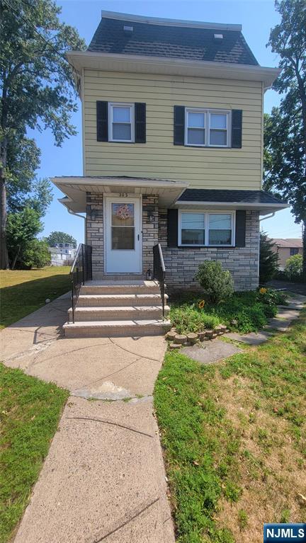 202 Boiling Springs Avenue,East Rutherford, NJ 07073