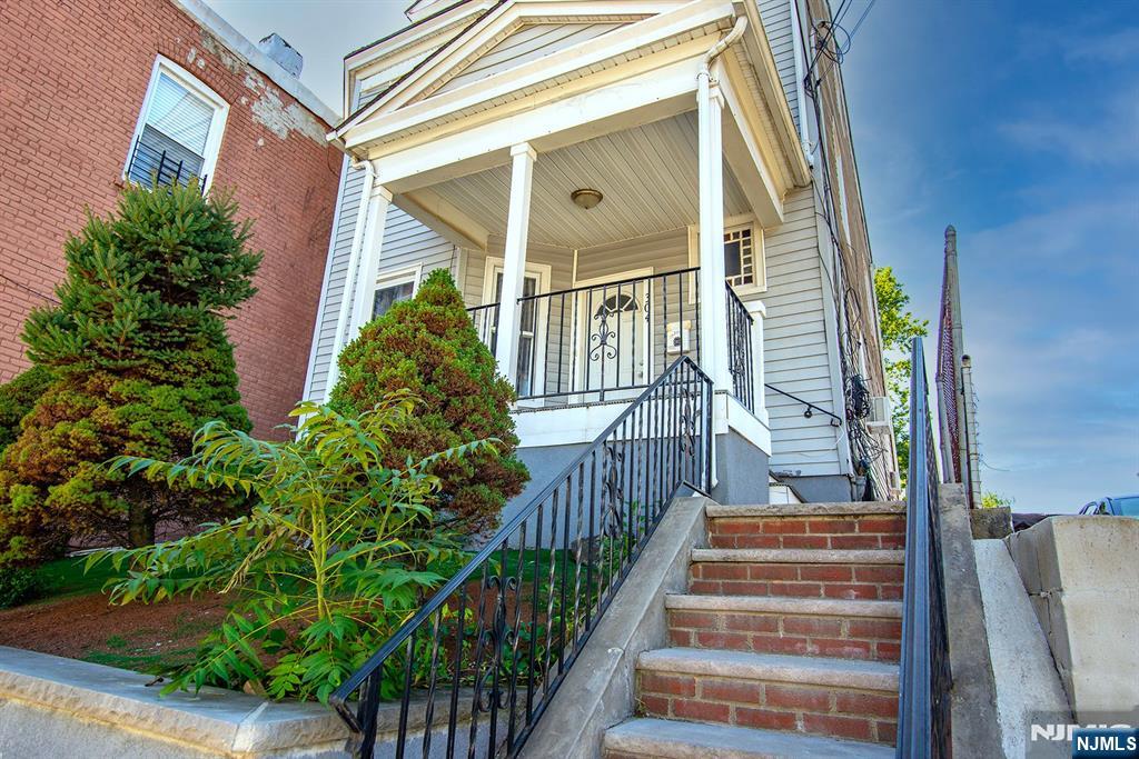 304 Pacific Street,Paterson, NJ 07503
