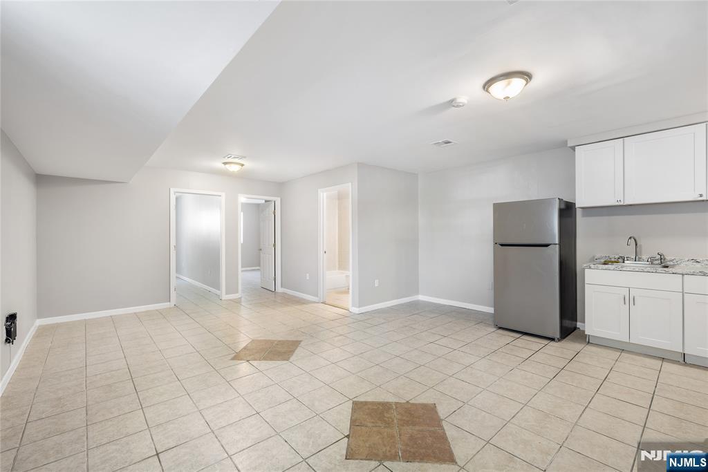 94 Winfield Avenue,Jersey City, NJ 07305