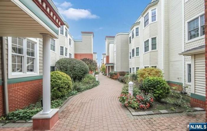 337 The Promenade ,Edgewater, NJ 07020