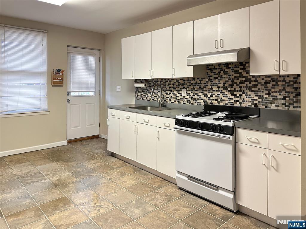 15 Grove Street,Tenafly, NJ 07670